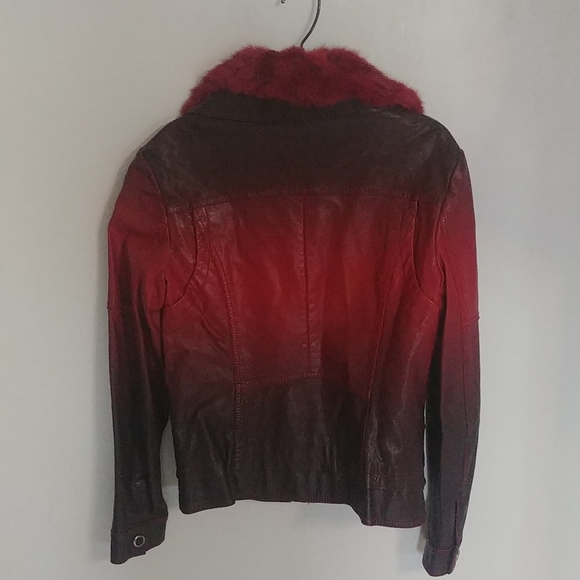 Spring Jacket with faux fur around neck line - Picture 2 of 7